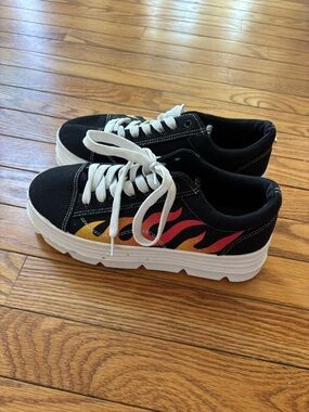 Women's Black Platform Sneakers with Flame Accent